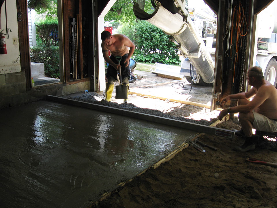 Concrete Garage, Basement &amp; Shed Floors | Mixed on Site 